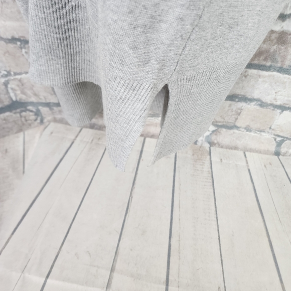 Charlie Paige Long Open Cardigan Pouch Pocket Light Gray No Size Measures Medium - Picture 10 of 13